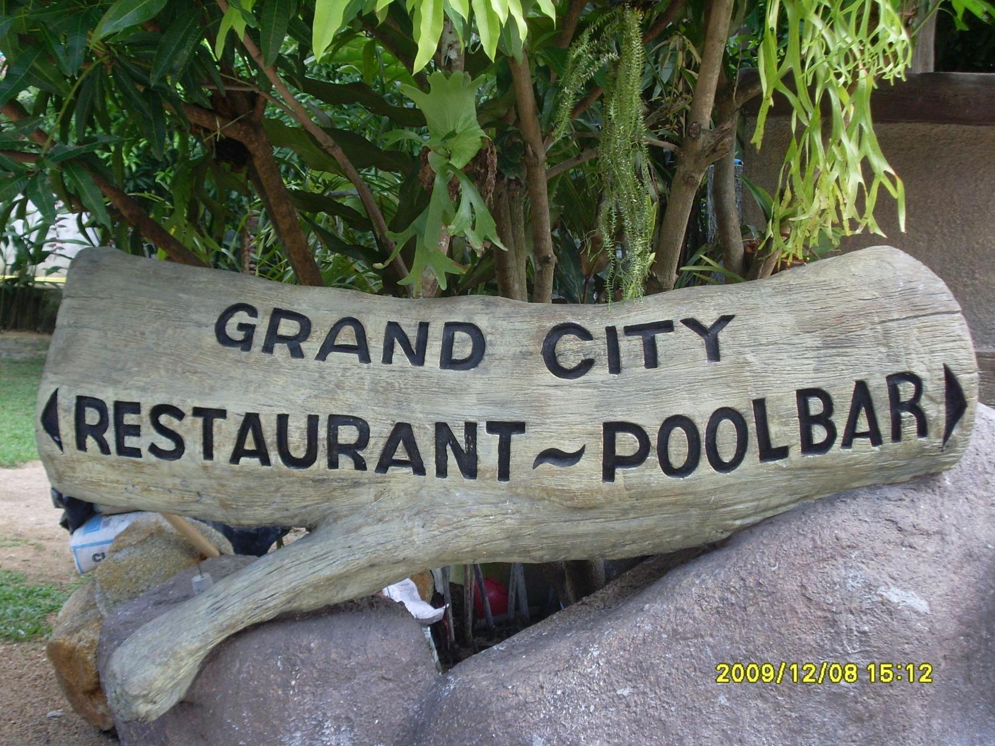 Khaolak Grand City Khao Lak Bagian luar foto