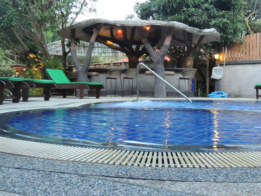 Khaolak Grand City Khao Lak Bagian luar foto
