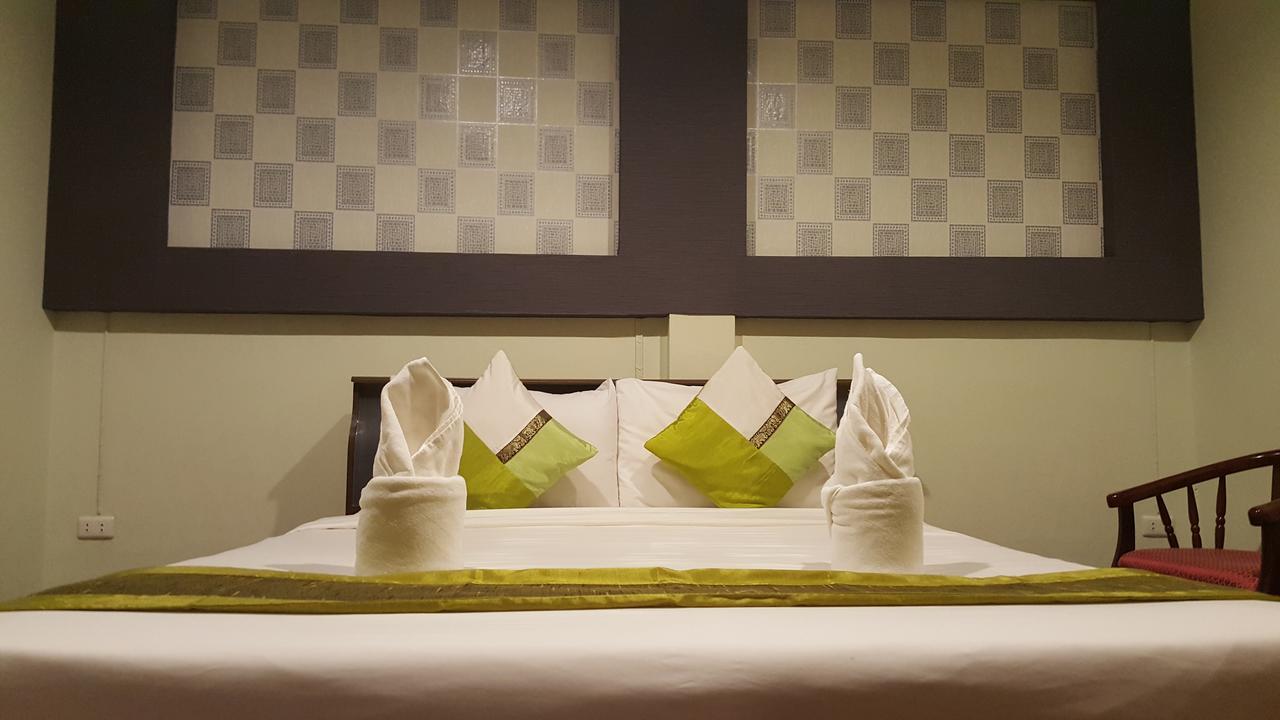 Khaolak Grand City Khao Lak Bagian luar foto