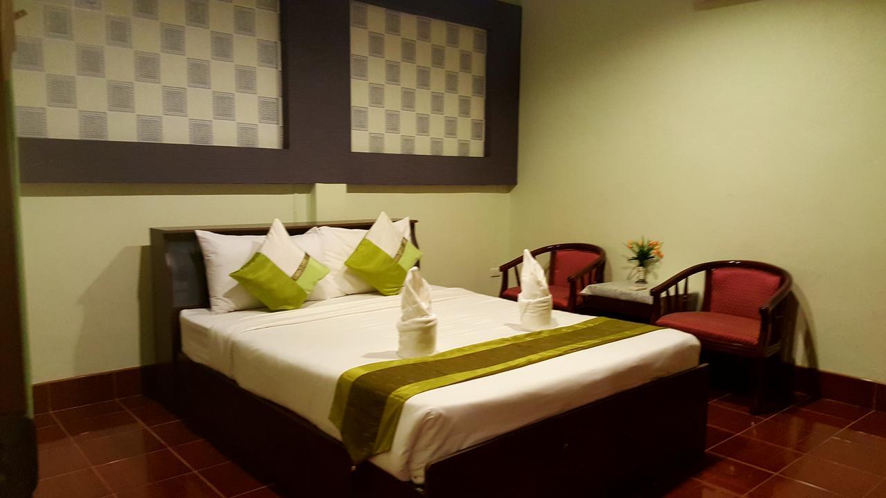 Khaolak Grand City Khao Lak Bagian luar foto