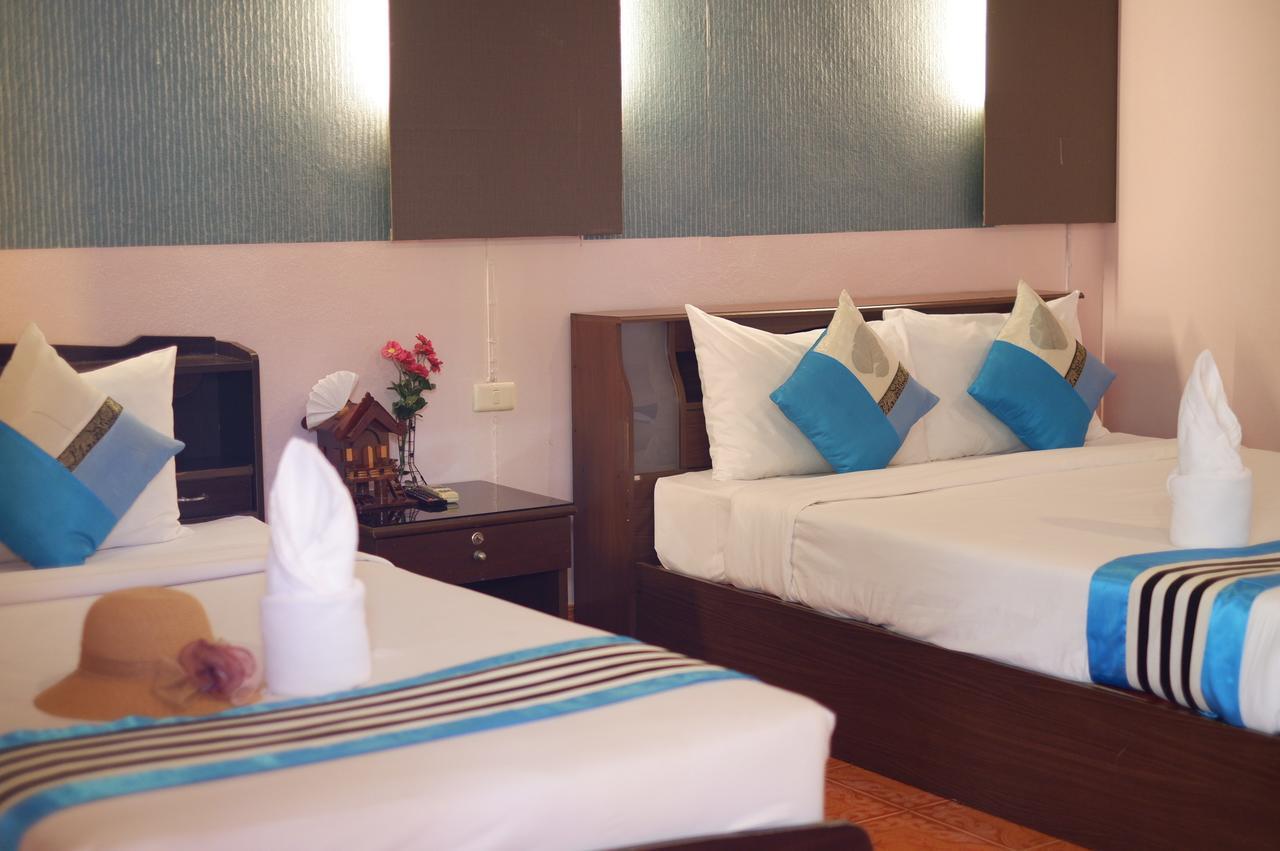 Khaolak Grand City Khao Lak Bagian luar foto